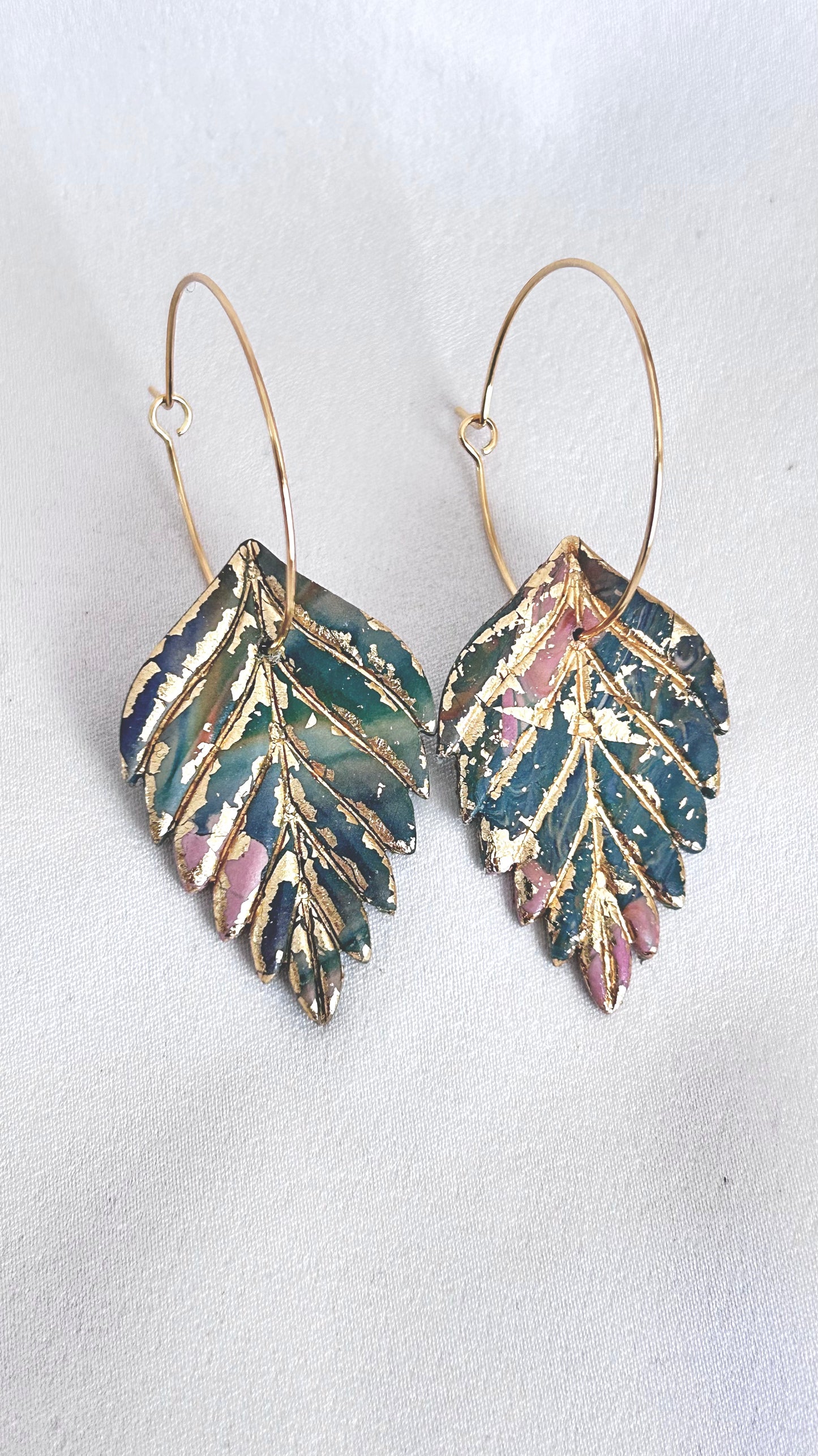 Löv med grön grund